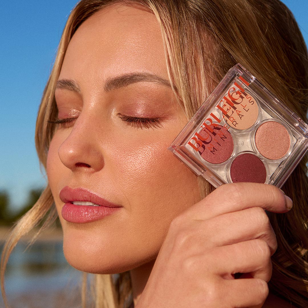 MAKE WAVES EYESHADOW PALETTE